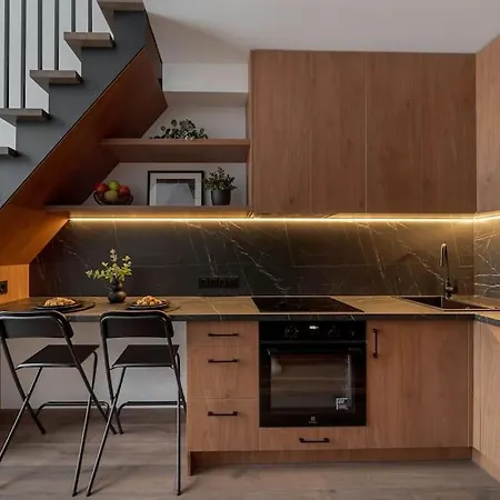 Apartman Modern Loft With Free Parking