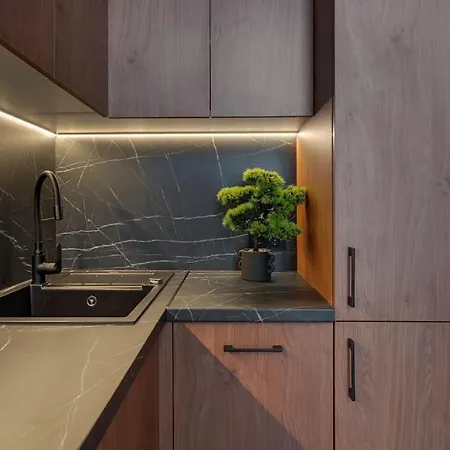 Modern Loft With Free Parking Apartman *